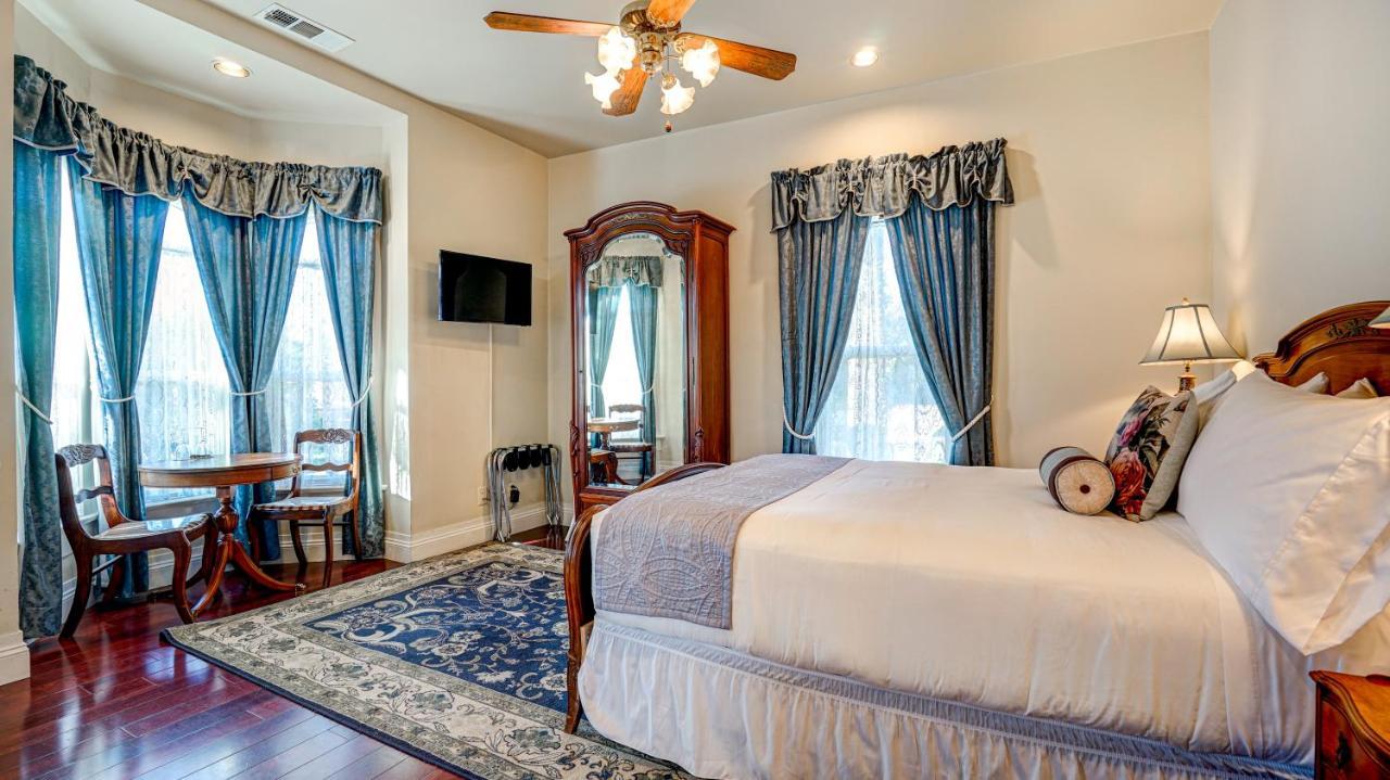 The River Belle Inn Healdsburg Extérieur photo